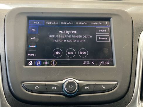 Used 2020 Chevrolet Equinox LT image 19