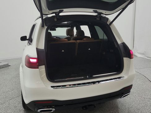 Certified 2024 Mercedes-Benz GLS 450 4MATIC image 19