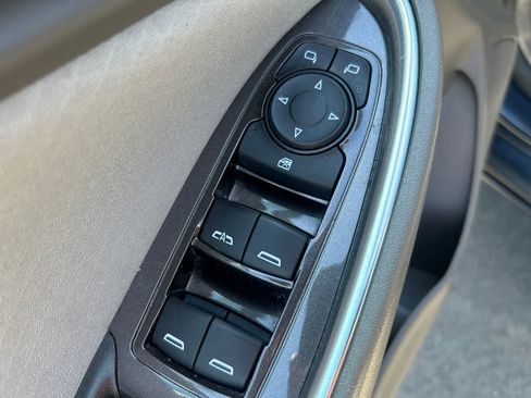 Used 2022 Chevrolet Malibu LT FWD image 18