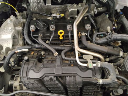 Used 2021 Nissan Rogue S AWD/4WD image 30