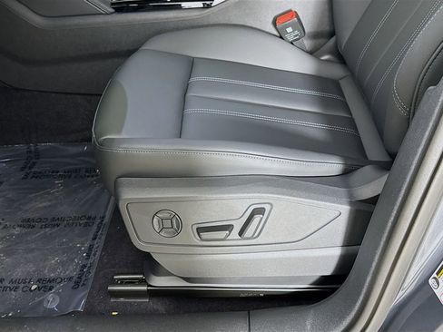 New 2025 Audi Q5 Premium Plus image 19