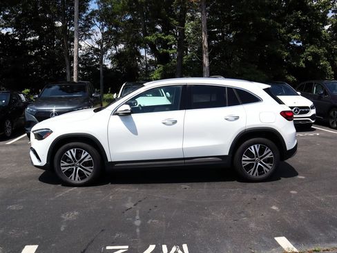 New 2025 Mercedes-Benz GLA 250 4MATIC image 6