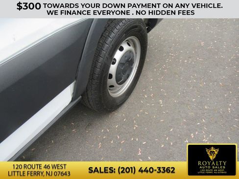 Used 2018 Ford Transit 350 148 Medium Roof image 13