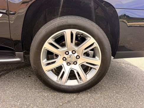 Used 2020 Cadillac Escalade ESV Luxury AWD/4WD image 44