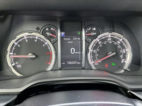 Used 2020 Toyota 4Runner Limited image 22