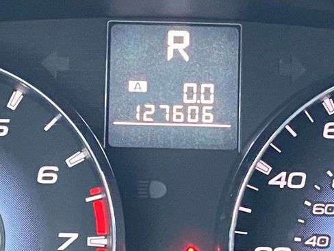 Used 2010 Subaru Outback 2.5i Premium image 22