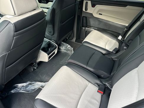 New 2026 Honda Odyssey Elite image 13