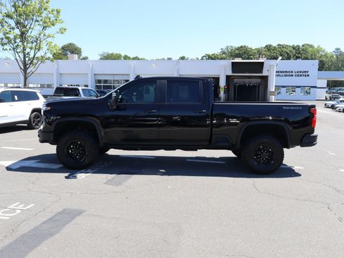 Used 2024 Chevrolet Silverado 2500 ZR2 w/ ZR2 Bison Edition AWD/4WD image 7