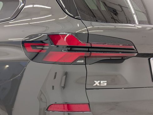 New 2026 BMW X5 M60i AWD/4WD image 13