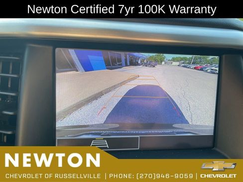 Used 2023 GMC Acadia SLE FWD image 10