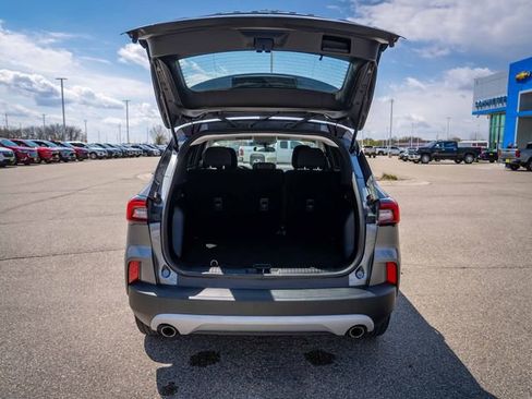 Used 2023 Ford Escape AWD image 13