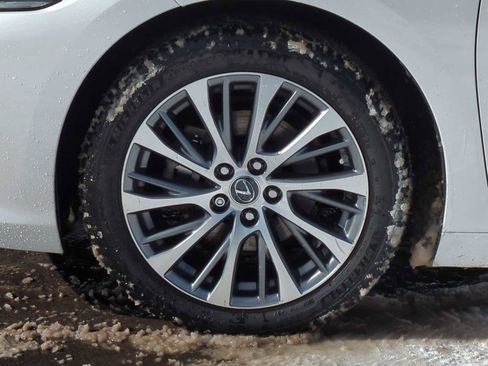 Used 2019 Lexus ES 350 image 13