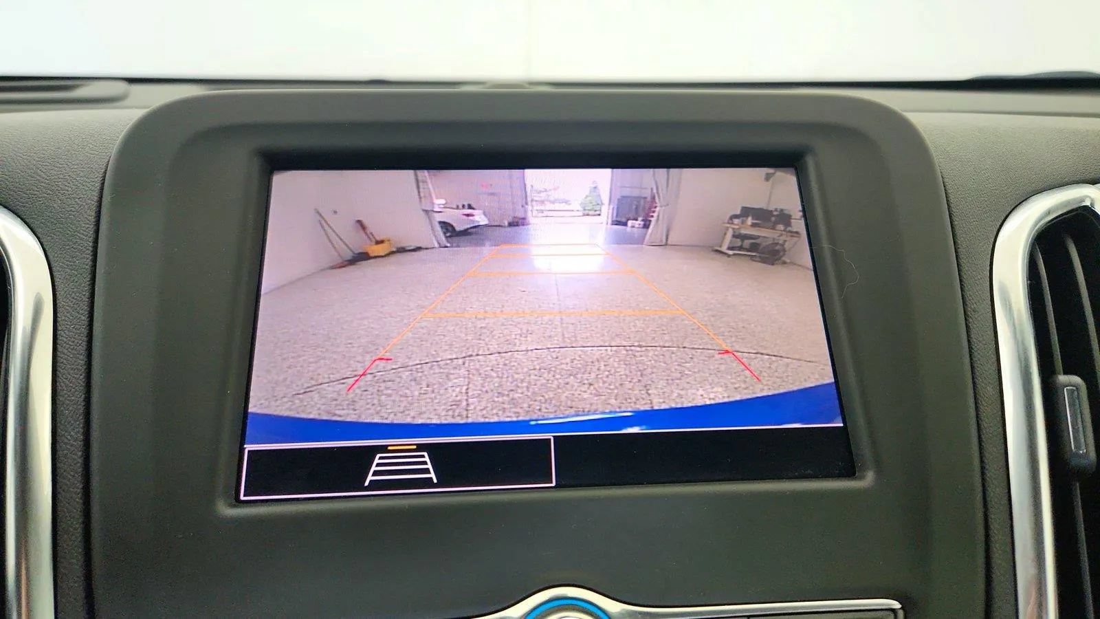 Used 2024 Chevrolet Equinox LS w/ LPO, Floor Liner Package FWD image 18