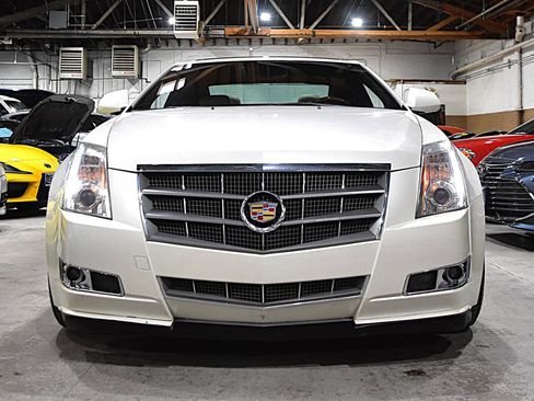 Used 2011 Cadillac CTS Premium image 2