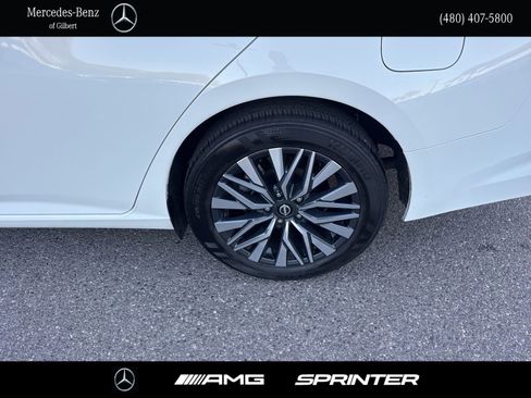 Used 2025 Nissan Altima 2.5 SV image 7