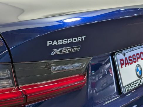 Used 2025 BMW 330i xDrive Sedan w/ M Sport Package image 11