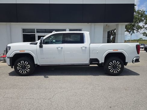 New 2026 GMC Sierra 2500 Denali Ultimate w/ Max Trailering Package AWD/4WD image 4