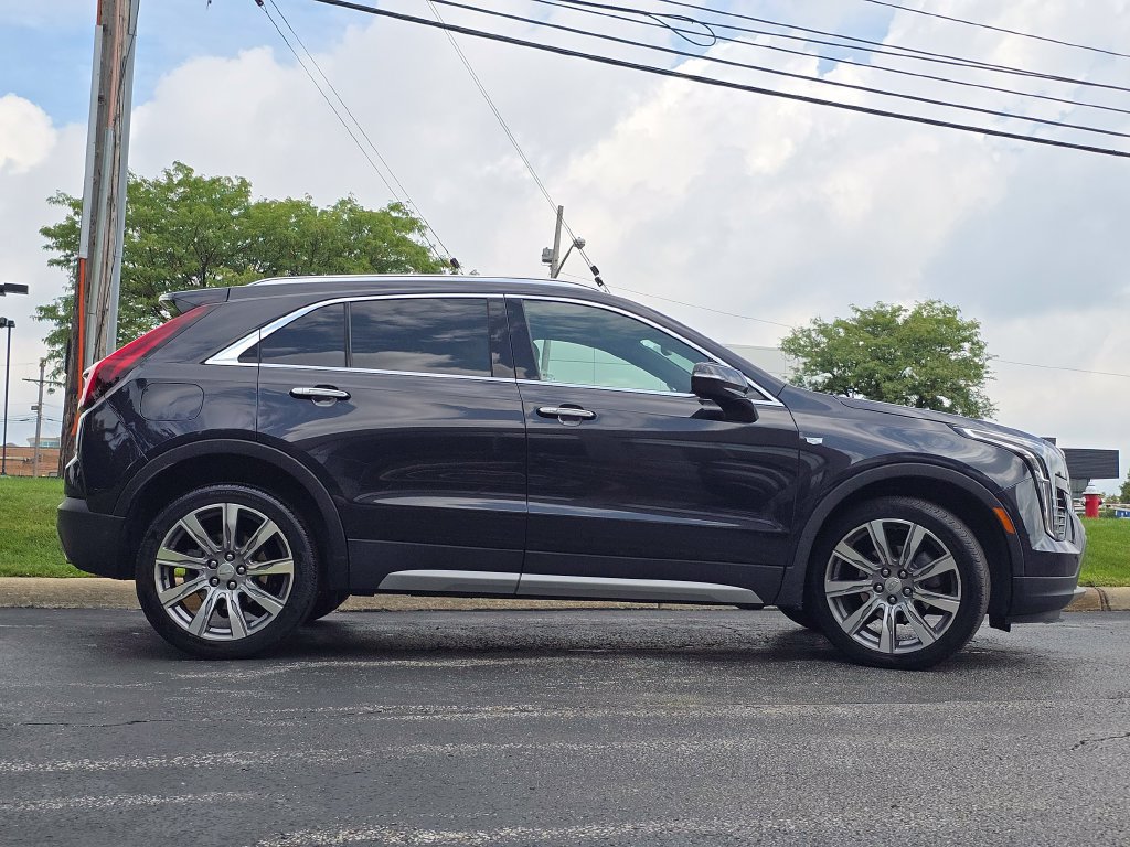 Certified 2023 Cadillac XT4 Premium Luxury w/ Cold Weather Package AWD/4WD image 8