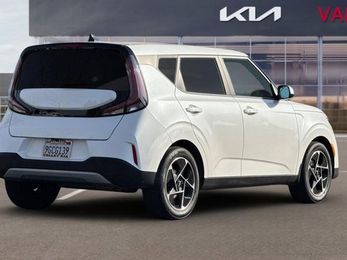 Certified 2023 Kia Soul EX image 4