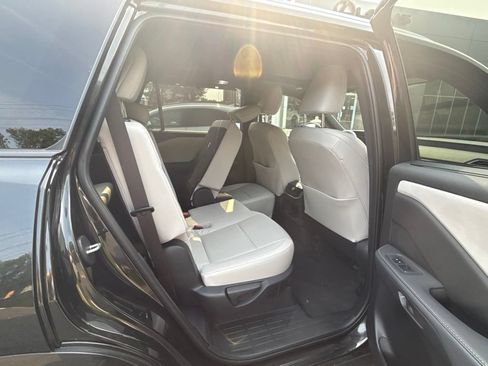Used 2025 Lexus TX 350 AWD w/ Technology Package image 8