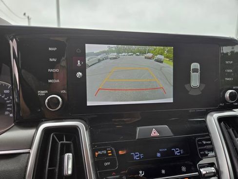 Used 2022 Kia Sorento S FWD image 12
