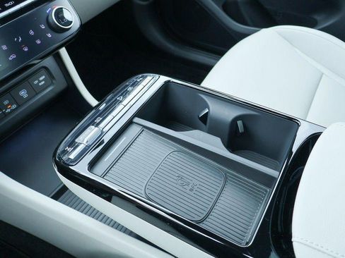 New 2026 Hyundai Tucson Limited image 23