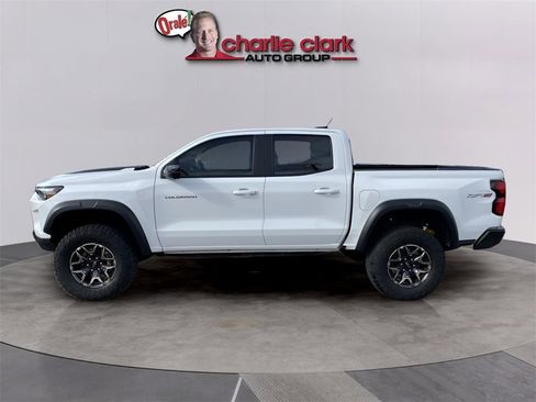 Used 2024 Chevrolet Colorado ZR2 w/ Technology Package image 3