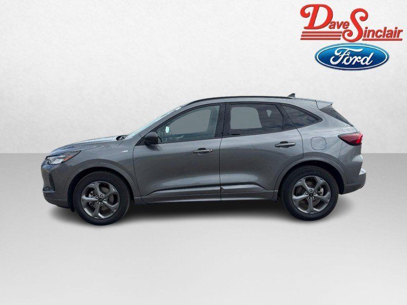 Used 2024 Ford Escape ST-Line w/ Tech Pack #1 AWD/4WD image 10