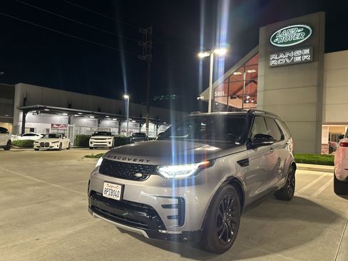 Used 2020 Land Rover Discovery Landmark image 1