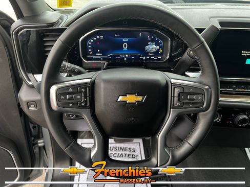 Used 2023 Chevrolet Silverado 1500 LT AWD/4WD image 13