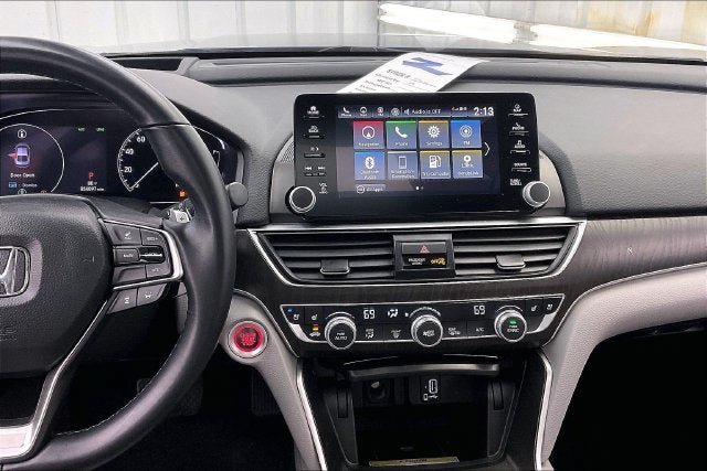 Used 2020 Honda Accord Touring image 6