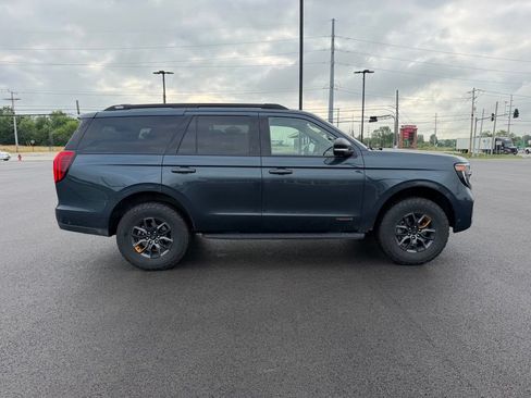 Used 2025 Ford Expedition Tremor AWD/4WD image 4