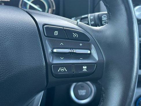 Used 2023 Hyundai Kona Limited w/ Cargo Package image 34