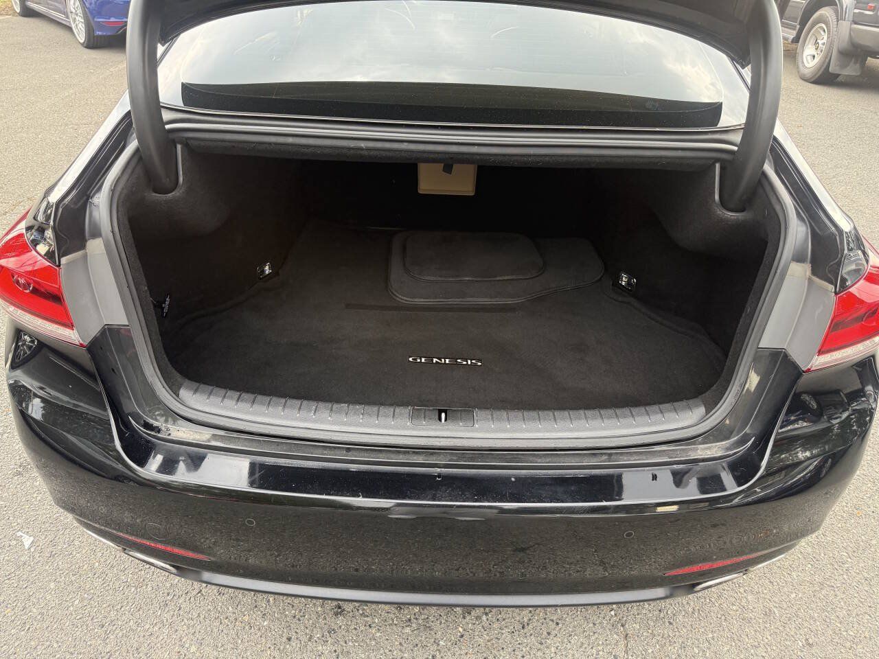 Used 2015 Hyundai Genesis 5.0 RWD image 12