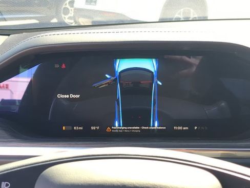 Used 2021 Tesla Model S Plaid image 24