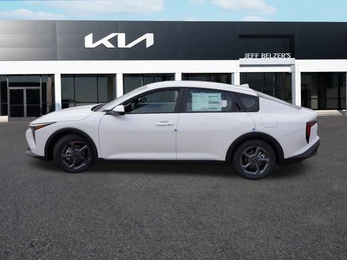 New 2025 Kia K4 LXS image 6