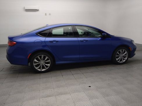 Used 2016 Chrysler 200 S FWD image 10