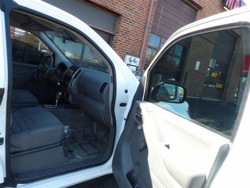 Used 2018 Nissan Frontier S image 14