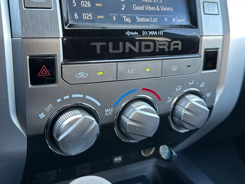 Used 2016 Toyota Tundra SR5 w/ SR5 Upgrade Package RWD image 30