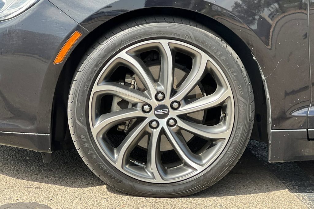 Used 2019 Lincoln MKZ Reserve w/ Reserve Plus Package FWD image 29