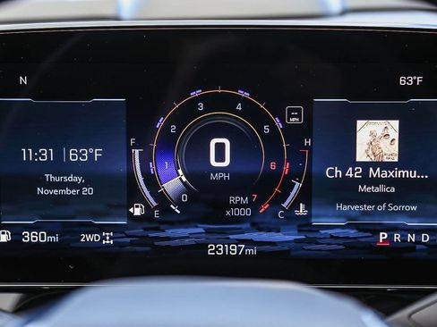 Used 2025 Chevrolet Suburban Premier image 24