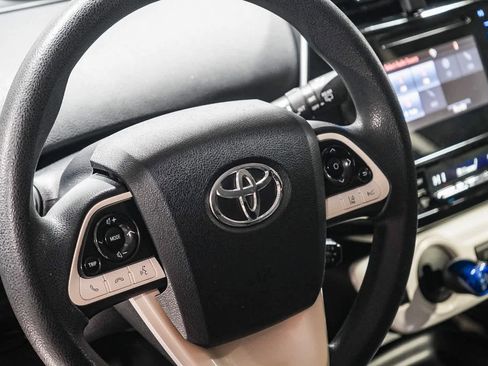 Certified 2017 Toyota Prius Two w/ Carpet Mat Package image 21