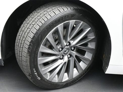 Used 2020 Lexus ES 350 Luxury image 22