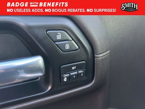 Used 2020 GMC Sierra 1500 Denali w/ Denali Ultimate Package image 18