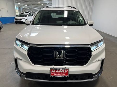 Used 2023 Honda Pilot Elite image 8