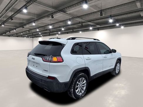 Used 2022 Jeep Cherokee Latitude Lux w/ Sun & Sound Group AWD/4WD image 4