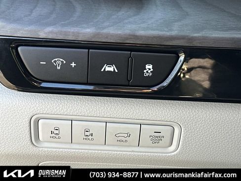 Used 2022 Kia Carnival SX image 19