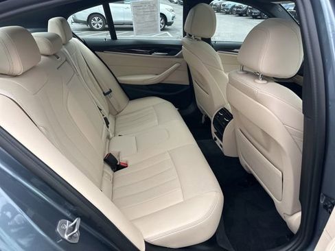 Used 2022 BMW 530i xDrive w/ Convenience Package image 39