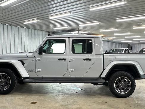 Used 2022 Jeep Gladiator Overland w/ Popular Equipment Package AWD/4WD image 4