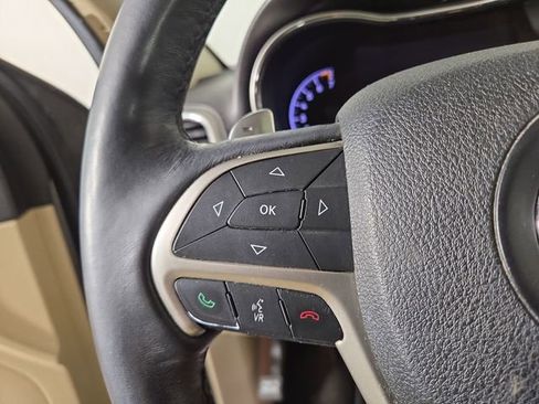 Used 2014 Jeep Grand Cherokee Limited w/ Luxury Group II image 22